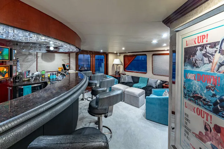Charter Yacht SWEET ESCAPE - Christensen 130 - 6 Cabins - Nassau - Staniel Cay - Exumas - Bahamas