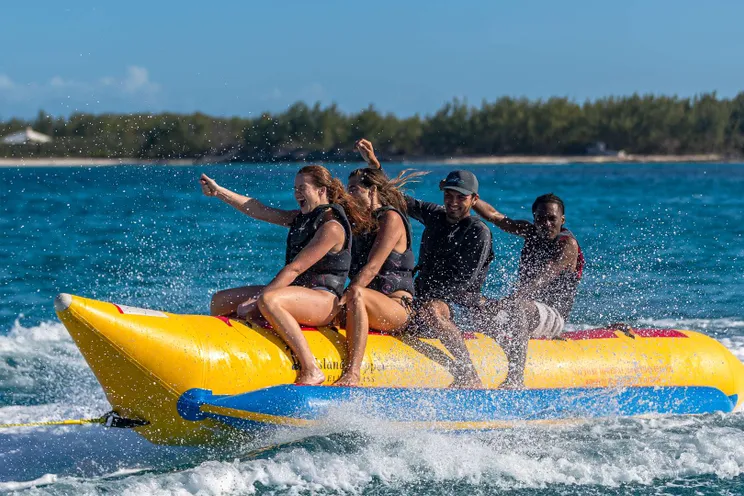 Charter Yacht SWEET ESCAPE - Christensen 130 - 6 Cabins - Nassau - Staniel Cay - Exumas - Bahamas