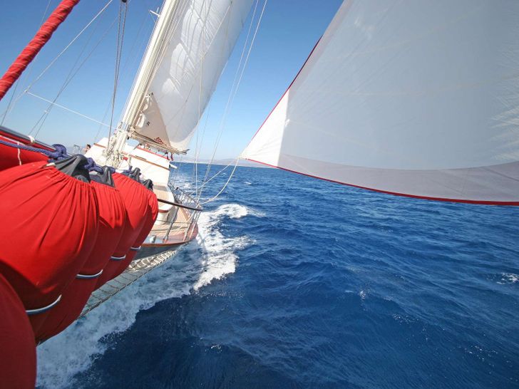 SAILING SAILING