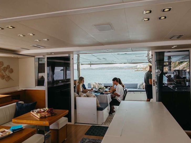 SAIL AWAY Lagoon 620 - saloon and aft deck access SAIL AWAY Lagoon 620 - saloon and aft deck access