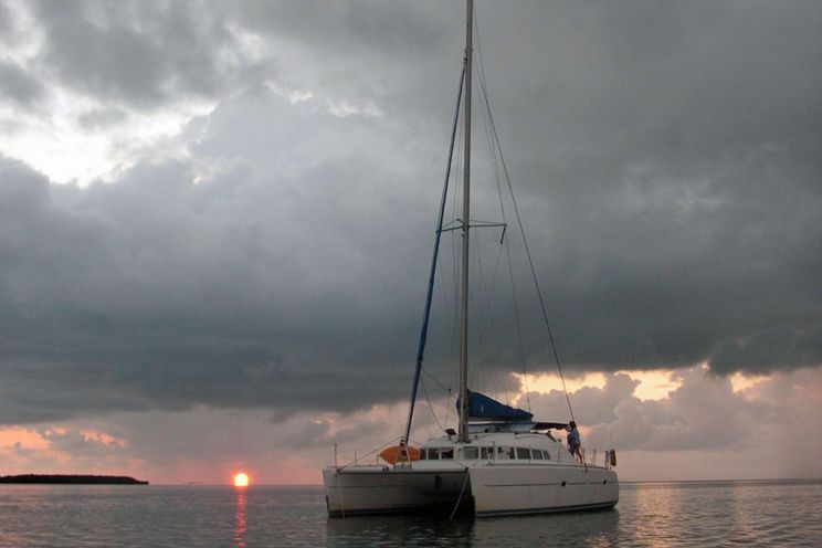 Charter Yacht GUIDING LIGHT - 3 Cabins - St Thomas - St John - St Croix