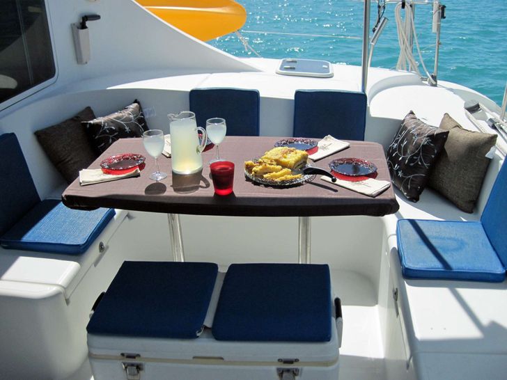 Aft Deck Dining Area Aft Deck Dining Area