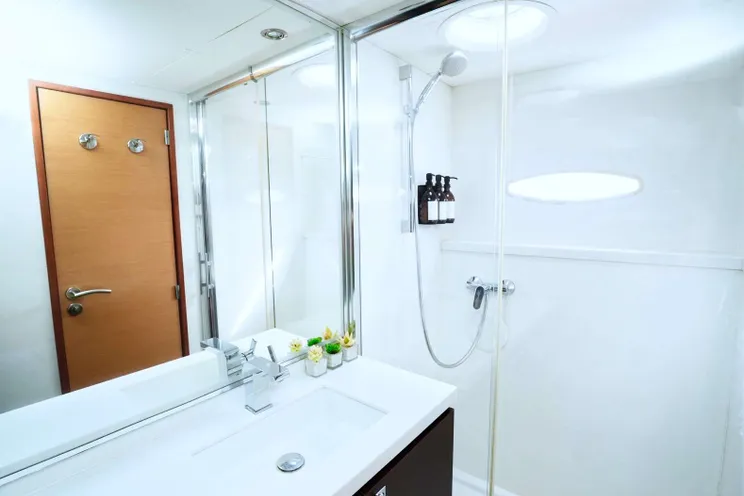 Charter Yacht ODYSSEA - Fountaine Pajot Sanya 57 - 4 Cabins - Tortola - Anegada - Virgin Gorda - BVI - Caribbean