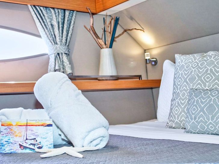 ODYSSEA Fountaine Pajot Sanya 57 - VIP cabin 3 towels ODYSSEA Fountaine Pajot Sanya 57 - VIP cabin 3 towels