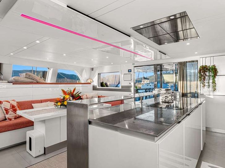MAVERICK Sunreef 70 - galley MAVERICK Sunreef 70 - galley