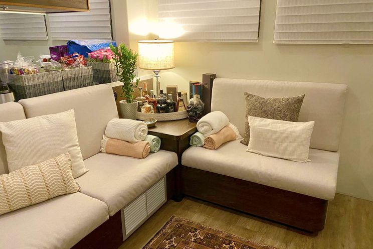 Charter Yacht TRANQUILITY - Matrix Silhouette 76 - 6 Cabins - BVI - Tortola - Virgin Gorda - Jost Van Dyke