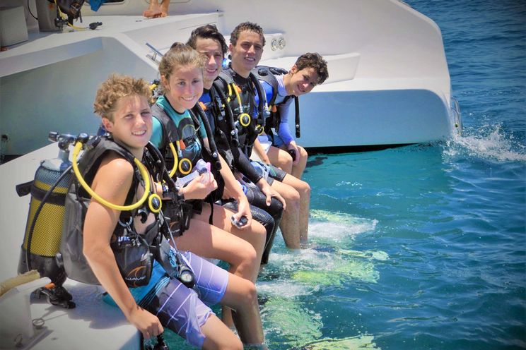 Charter Yacht TRANQUILITY - Matrix Silhouette 76 - 6 Cabins - BVI - Tortola - Virgin Gorda - Jost Van Dyke