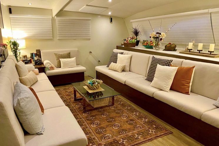 Charter Yacht TRANQUILITY - Matrix Silhouette 76 - 6 Cabins - BVI - Tortola - Virgin Gorda - Jost Van Dyke