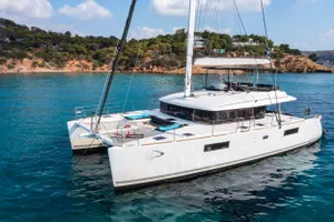 MOYA - Lagoon 560 - 5 Cabins - Athens - Mykonos - Paros - Cyclades - Greece MOYA - Lagoon 560 - 5 Cabins - Athens - Mykonos - Paros - Cyclades - Greece