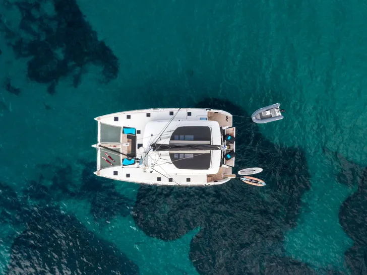 MOYA Lagoon 560 - top aerial shot MOYA Lagoon 560 - top aerial shot