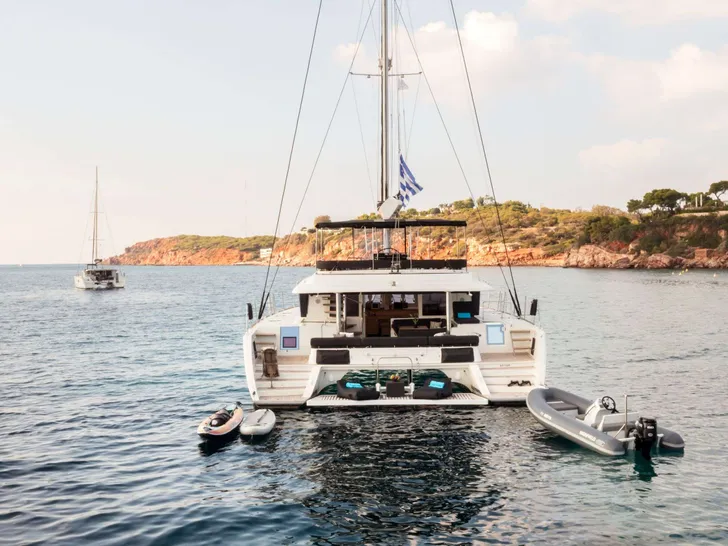 MOYA Lagoon 560 - aft shot MOYA Lagoon 560 - aft shot