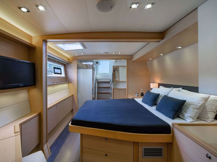 MOYA Lagoon 560 - master cabin MOYA Lagoon 560 - master cabin