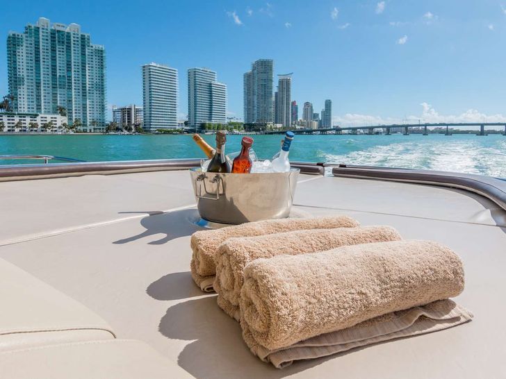 LEGEND AND SOUL - aft deck sunbeds LEGEND AND SOUL - aft deck sunbeds