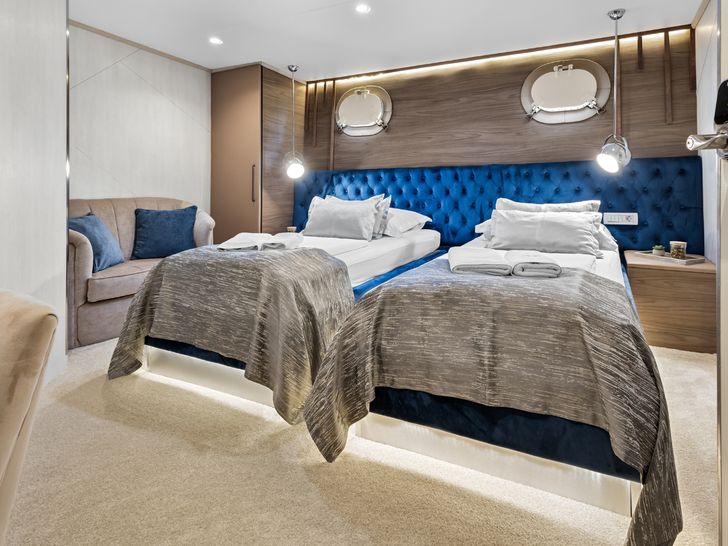 BELLA Custom 48m - twin cabin 2 BELLA Custom 48m - twin cabin 2