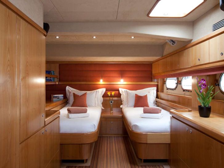 ORION Catana 90 Twin Guest Stateroom - Convertible ORION Catana 90 Twin Guest Stateroom - Convertible
