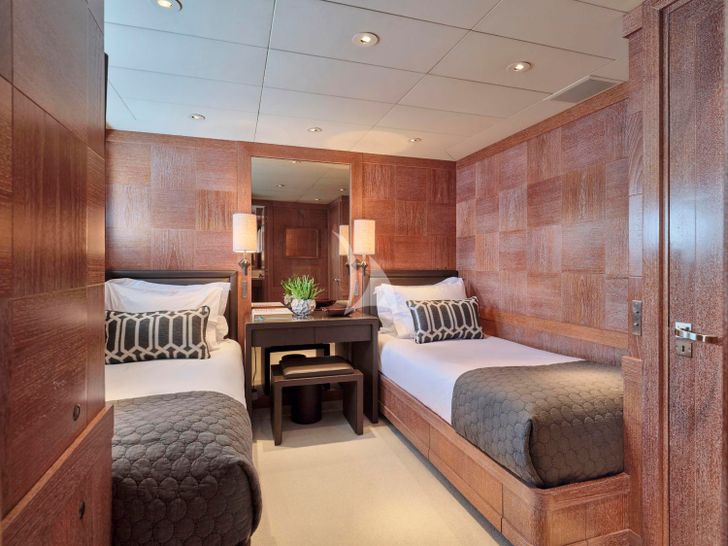 ELEMENT - twin cabin ELEMENT - twin cabin