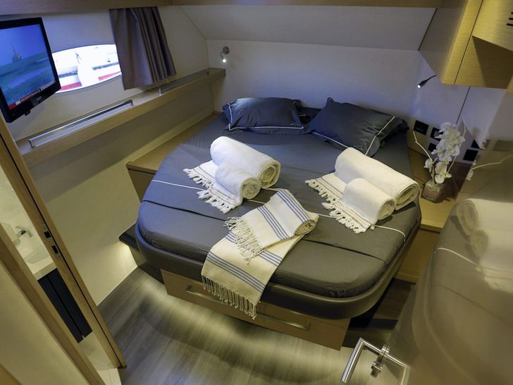 HIGHJINKS Fountaine Pajot Sanya 57 - VIP cabin 1 HIGHJINKS Fountaine Pajot Sanya 57 - VIP cabin 1