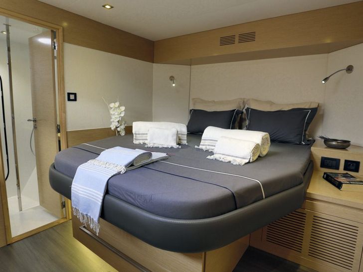 HIGHJINKS Fountaine Pajot Sanya 57 - VIP cabin 2 HIGHJINKS Fountaine Pajot Sanya 57 - VIP cabin 2