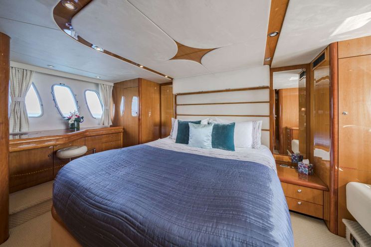 Charter Yacht REHAB - Sunseeker Predator 68 - 2 Cabins - Antibes - Cannes - St Tropez - Monaco