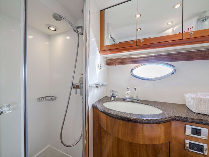 Ensuite bathroom Ensuite bathroom