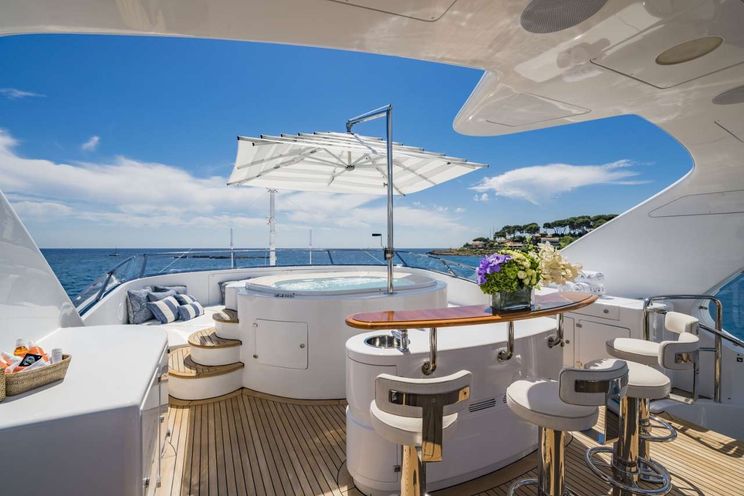 Charter Yacht AURA - Benetti 36 m - 5 Cabins - Antibes - Corsica - Riviera - Sardinia