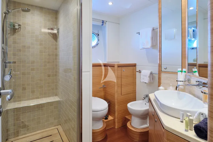 Charter Yacht 3D - Cantierre Delle Marche Darwin 96 - 4 Cabins - Athens - Mykonos - Paros - Cyclades - Greece