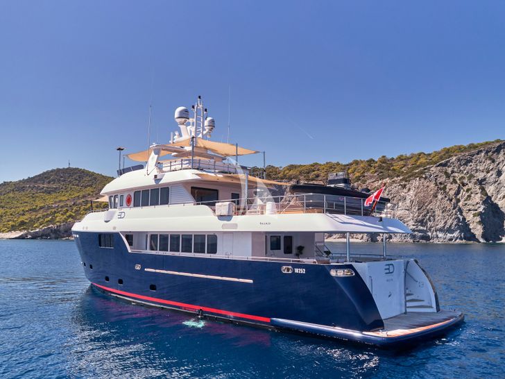 3D Cantierri Delle Marche Darwin 96 - anchored stern view 3D Cantierri Delle Marche Darwin 96 - anchored stern view