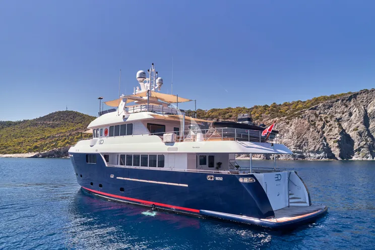 Charter Yacht 3D - Cantierre Delle Marche Darwin 96 - 4 Cabins - Athens - Mykonos - Paros - Cyclades - Greece