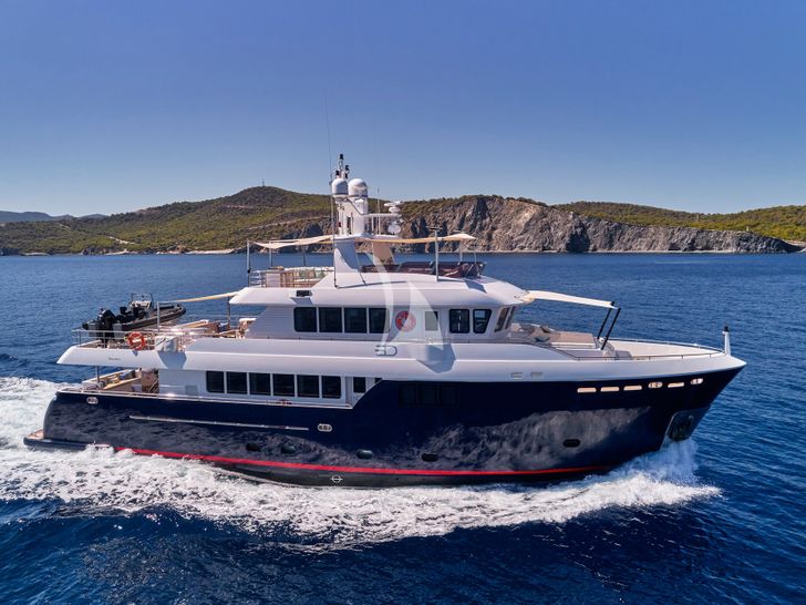 3D Cantierri Delle Marche Darwin 96 - cruising side view 3D Cantierri Delle Marche Darwin 96 - cruising side view