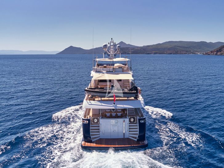 3D Cantierri Delle Marche Darwin 96 - cruising stern view 3D Cantierri Delle Marche Darwin 96 - cruising stern view