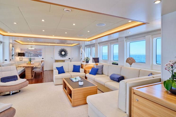 Charter Yacht 3D - Cantierre Delle Marche Darwin 96 - 4 Cabins - Athens - Mykonos - Paros - Cyclades - Greece