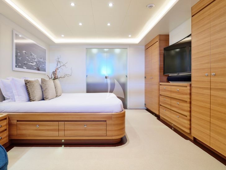 3D Cantierri Delle Marche Darwin 96 - master cabin other angle 3D Cantierri Delle Marche Darwin 96 - master cabin other angle