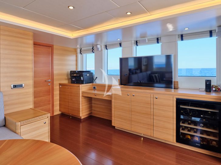 3D Cantierri Delle Marche Darwin 96 - sky deck TV 3D Cantierri Delle Marche Darwin 96 - sky deck TV