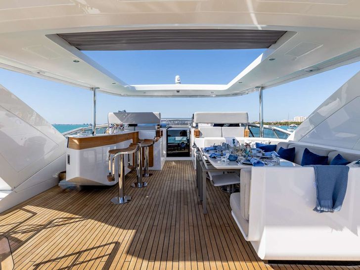 4 PLAY Azimut 88 Flybridge - flybridge 4 PLAY Azimut 88 Flybridge - flybridge