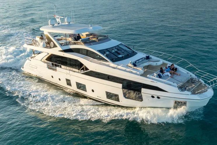 Charter Yacht 4 PLAY - Azimut 88 Flybridge - 5 Cabins - Nassau - Exumas - Bahamas