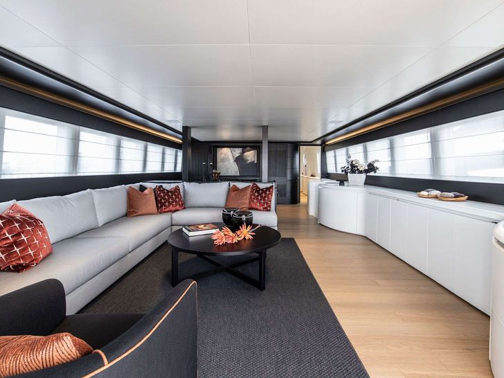 PROJECT STEEL Bugari 34m - saloon PROJECT STEEL Bugari 34m - saloon