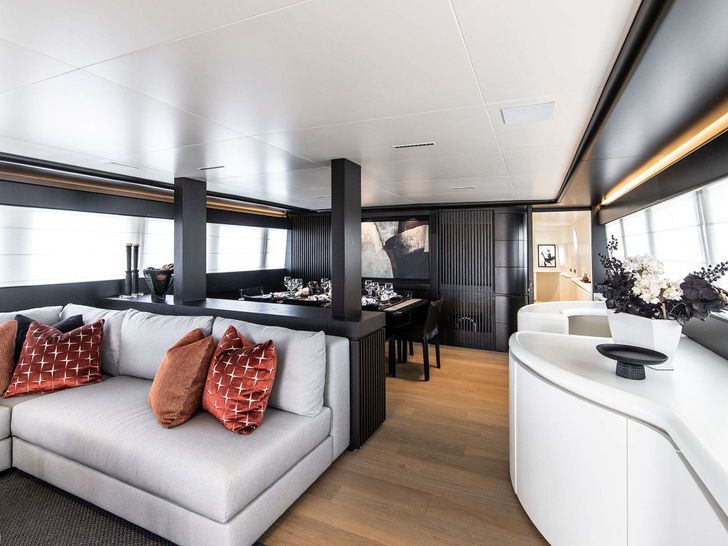 PROJECT STEEL Bugari 34m - saloon and dining area PROJECT STEEL Bugari 34m - saloon and dining area