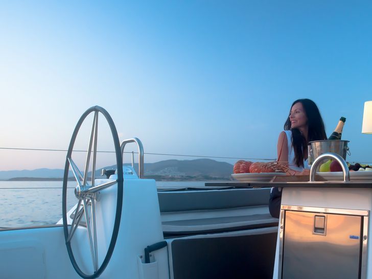 DRUNKEN SAILOR Dufour Grand Large 560 - upper deck wine date DRUNKEN SAILOR Dufour Grand Large 560 - upper deck wine date