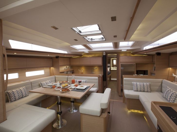DRUNKEN SAILOR Dufour Grand Large 560 - interior layout DRUNKEN SAILOR Dufour Grand Large 560 - interior layout