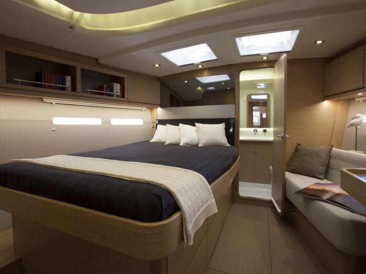 DRUNKEN SAILOR Dufour Grand Large 560 - master cabin DRUNKEN SAILOR Dufour Grand Large 560 - master cabin