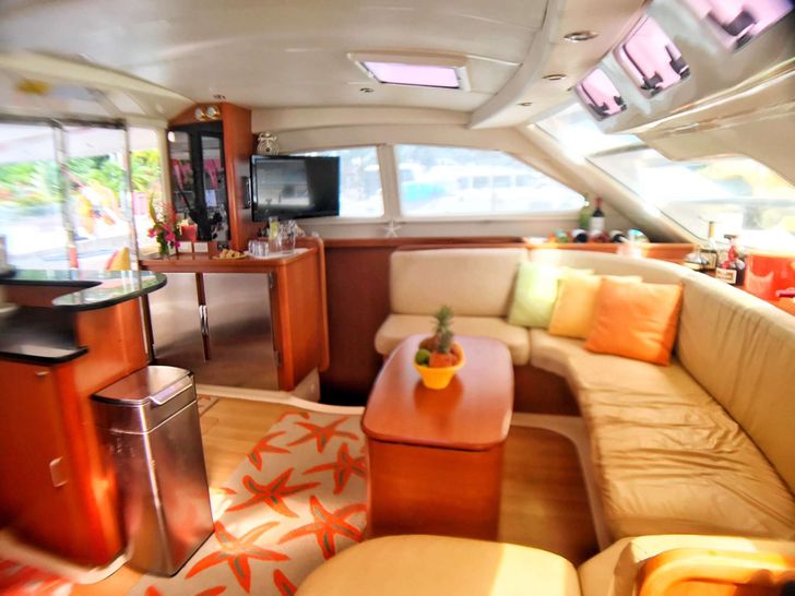 STARFISH - Leopard 46,saloon STARFISH - Leopard 46,saloon