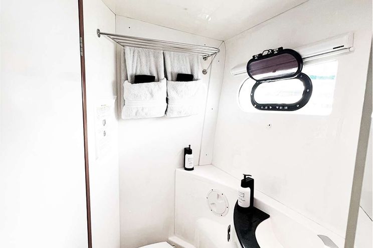 Charter Yacht STARFISH - Leopard 46 - 3 Cabins - British Virgin Islands - US Virgin Islands - Caribbean