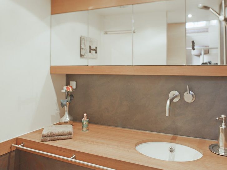 HELENE Yachtbau Brune Opus 68 - cabin 2 bathroom HELENE Yachtbau Brune Opus 68 - cabin 2 bathroom