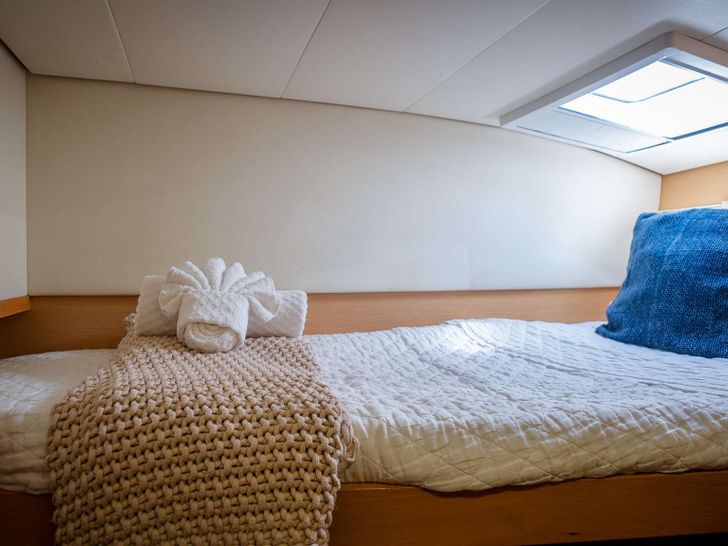 BLUEWINDS Lagoon 560 - VIP cabin 2 BLUEWINDS Lagoon 560 - VIP cabin 2