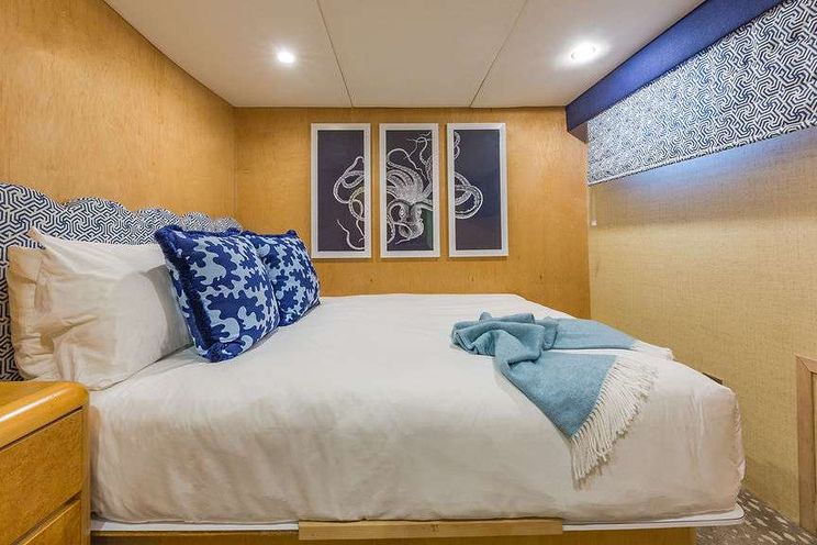 Charter Yacht ALEXANDRA JANE - Broward Marine 110 - 5 Cabins - 2019 - Nassau - Staniel Cay - Exumas