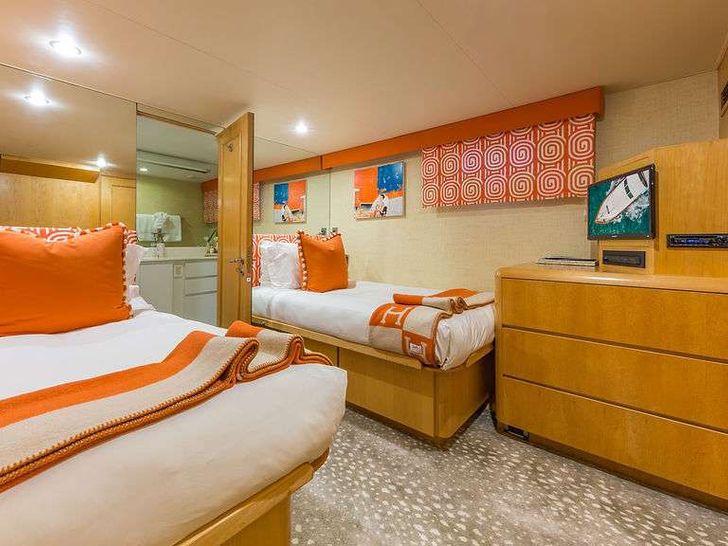 ALEXANDRA JANE - Twin Guest Stateroom 2 ALEXANDRA JANE - Twin Guest Stateroom 2