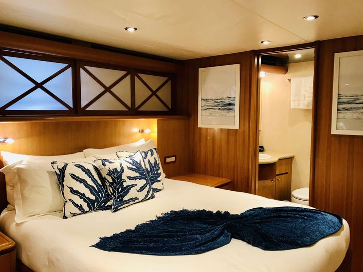 EQUINOX - VIP Queen Stateroom EQUINOX - VIP Queen Stateroom