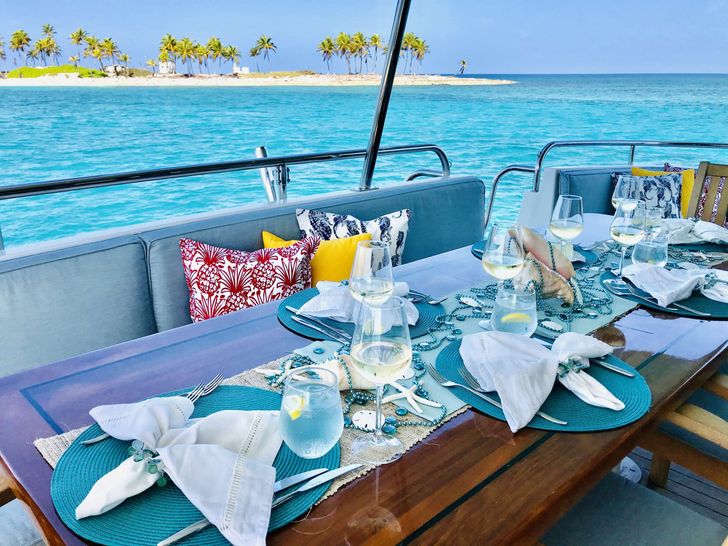 EQUINOX - Aft Deck Dining EQUINOX - Aft Deck Dining