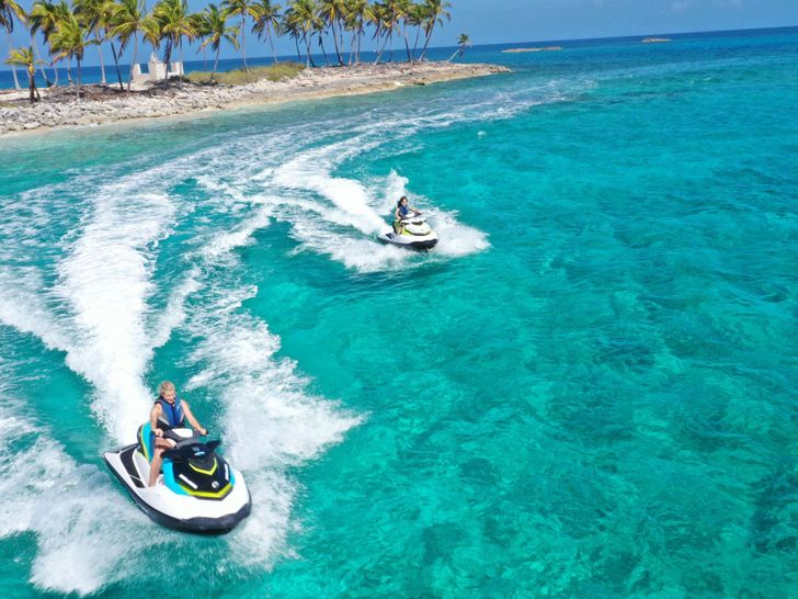 EQUINOX - Jet skis EQUINOX - Jet skis