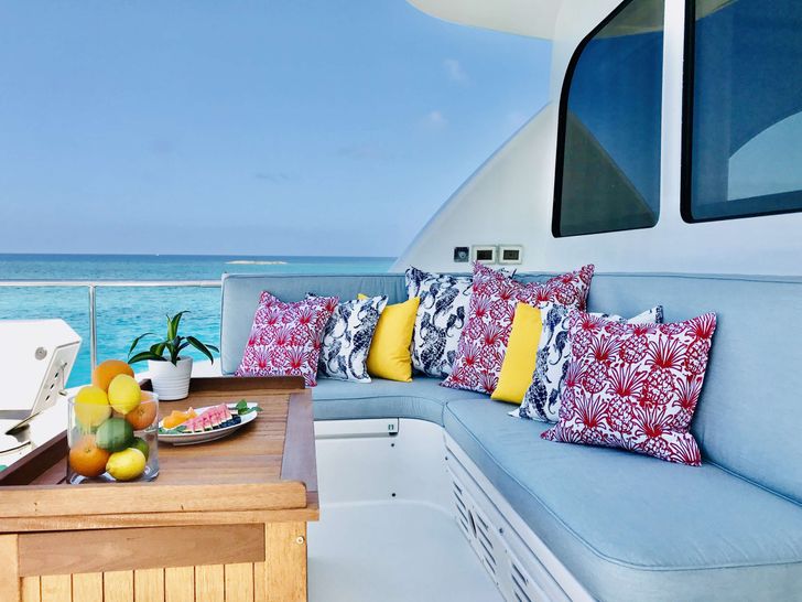 EQUINOX - Outdoor Flybridge Seating EQUINOX - Outdoor Flybridge Seating